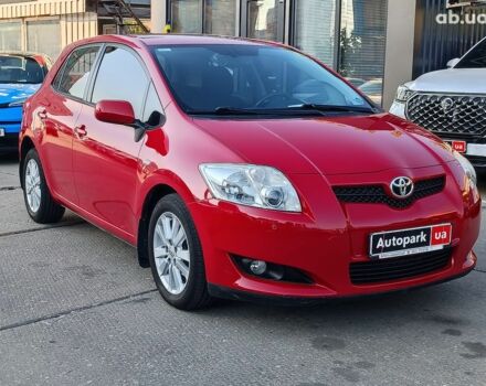 Красный Тойота Аурис, объемом двигателя 1.6 л и пробегом 101 тыс. км за 8490 $, фото 4 на Automoto.ua