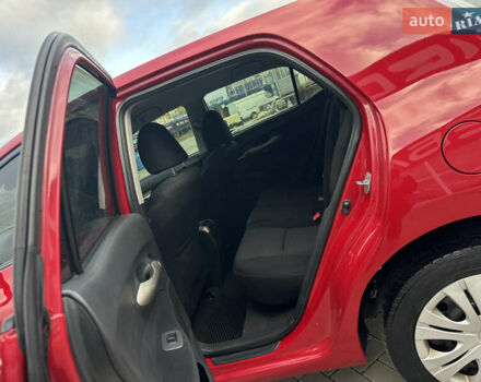 Красный Тойота Аурис, объемом двигателя 1.6 л и пробегом 193 тыс. км за 6855 $, фото 16 на Automoto.ua