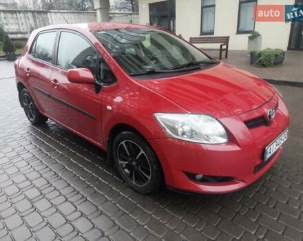 Красный Тойота Аурис, объемом двигателя 1.6 л и пробегом 134 тыс. км за 6999 $, фото 6 на Automoto.ua