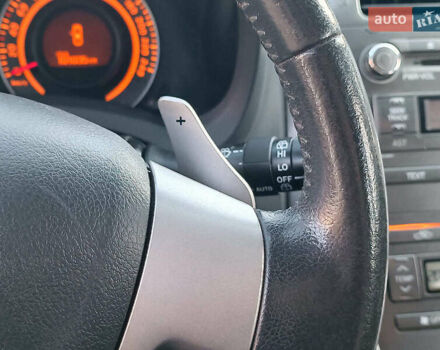 Красный Тойота Аурис, объемом двигателя 1.6 л и пробегом 101 тыс. км за 8490 $, фото 24 на Automoto.ua