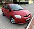Красный Тойота Аурис, объемом двигателя 1.6 л и пробегом 223 тыс. км за 6500 $, фото 1 на Automoto.ua