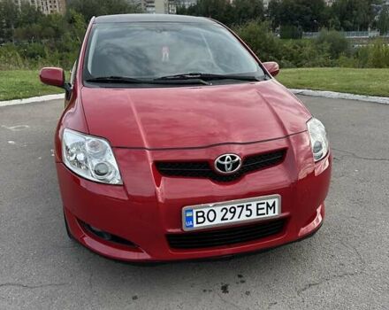 Червоний Тойота Ауріс, об'ємом двигуна 1.6 л та пробігом 186 тис. км за 6700 $, фото 1 на Automoto.ua