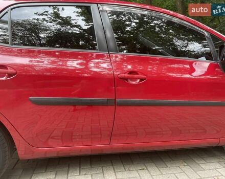 Красный Тойота Аурис, объемом двигателя 1.6 л и пробегом 313 тыс. км за 5300 $, фото 6 на Automoto.ua