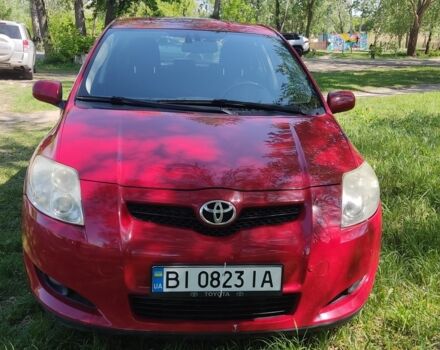 Красный Тойота Аурис, объемом двигателя 1.6 л и пробегом 155 тыс. км за 6900 $, фото 2 на Automoto.ua