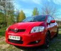 Червоний Тойота Ауріс, об'ємом двигуна 1.6 л та пробігом 210 тис. км за 6400 $, фото 1 на Automoto.ua