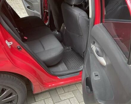 Красный Тойота Аурис, объемом двигателя 1.6 л и пробегом 313 тыс. км за 5300 $, фото 14 на Automoto.ua