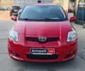 Красный Тойота Аурис, объемом двигателя 1.6 л и пробегом 101 тыс. км за 8490 $, фото 1 на Automoto.ua