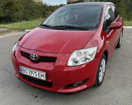 Червоний Тойота Ауріс, об'ємом двигуна 1.6 л та пробігом 186 тис. км за 6700 $, фото 2 на Automoto.ua