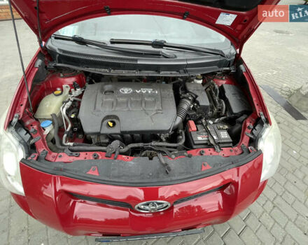 Червоний Тойота Ауріс, об'ємом двигуна 1.6 л та пробігом 200 тис. км за 6200 $, фото 18 на Automoto.ua