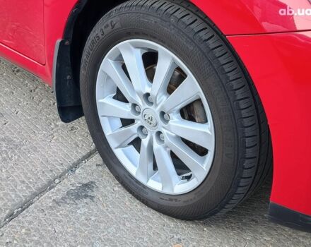 Красный Тойота Аурис, объемом двигателя 1.6 л и пробегом 101 тыс. км за 8490 $, фото 5 на Automoto.ua