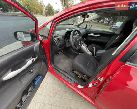 Червоний Тойота Ауріс, об'ємом двигуна 1.6 л та пробігом 200 тис. км за 6200 $, фото 13 на Automoto.ua