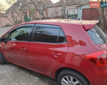 Красный Тойота Аурис, объемом двигателя 1.6 л и пробегом 196 тыс. км за 6800 $, фото 3 на Automoto.ua