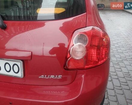 Красный Тойота Аурис, объемом двигателя 1.6 л и пробегом 134 тыс. км за 6499 $, фото 11 на Automoto.ua