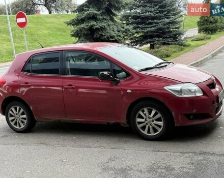 Красный Тойота Аурис, объемом двигателя 1.6 л и пробегом 200 тыс. км за 4500 $, фото 21 на Automoto.ua