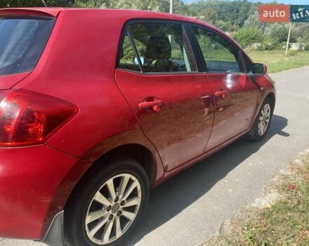 Красный Тойота Аурис, объемом двигателя 1.6 л и пробегом 182 тыс. км за 6200 $, фото 3 на Automoto.ua
