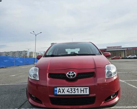 Червоний Тойота Ауріс, об'ємом двигуна 1.6 л та пробігом 142 тис. км за 6950 $, фото 4 на Automoto.ua