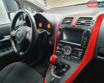 Красный Тойота Аурис, объемом двигателя 1.6 л и пробегом 202 тыс. км за 6800 $, фото 5 на Automoto.ua