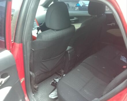 Красный Тойота Аурис, объемом двигателя 1.6 л и пробегом 130 тыс. км за 3300 $, фото 5 на Automoto.ua