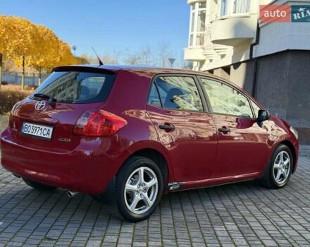 Червоний Тойота Ауріс, об'ємом двигуна 1.4 л та пробігом 220 тис. км за 7000 $, фото 9 на Automoto.ua