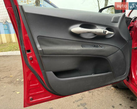 Красный Тойота Аурис, объемом двигателя 1.6 л и пробегом 181 тыс. км за 5950 $, фото 16 на Automoto.ua