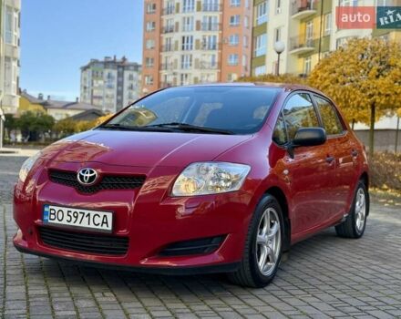Червоний Тойота Ауріс, об'ємом двигуна 1.4 л та пробігом 220 тис. км за 7000 $, фото 7 на Automoto.ua