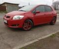 Красный Тойота Аурис, объемом двигателя 1.6 л и пробегом 98 тыс. км за 7300 $, фото 3 на Automoto.ua