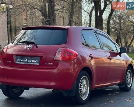 Красный Тойота Аурис, объемом двигателя 1.6 л и пробегом 402 тыс. км за 6499 $, фото 5 на Automoto.ua