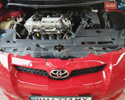 Красный Тойота Аурис, объемом двигателя 1.6 л и пробегом 112 тыс. км за 7200 $, фото 29 на Automoto.ua