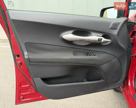 Красный Тойота Аурис, объемом двигателя 1.6 л и пробегом 181 тыс. км за 5950 $, фото 12 на Automoto.ua