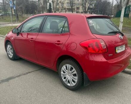 Красный Тойота Аурис, объемом двигателя 1.6 л и пробегом 80 тыс. км за 7000 $, фото 3 на Automoto.ua