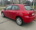 Красный Тойота Аурис, объемом двигателя 1.6 л и пробегом 80 тыс. км за 7000 $, фото 3 на Automoto.ua