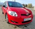 Красный Тойота Аурис, объемом двигателя 1.6 л и пробегом 371 тыс. км за 6200 $, фото 1 на Automoto.ua