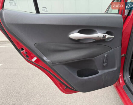 Красный Тойота Аурис, объемом двигателя 1.6 л и пробегом 181 тыс. км за 5950 $, фото 27 на Automoto.ua