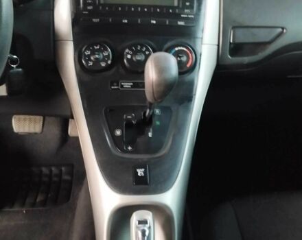 Красный Тойота Аурис, объемом двигателя 1.6 л и пробегом 112 тыс. км за 7200 $, фото 16 на Automoto.ua