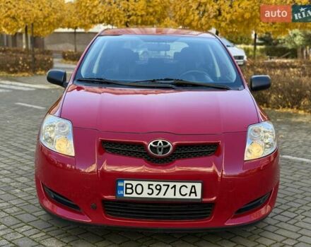 Червоний Тойота Ауріс, об'ємом двигуна 1.4 л та пробігом 220 тис. км за 7000 $, фото 5 на Automoto.ua