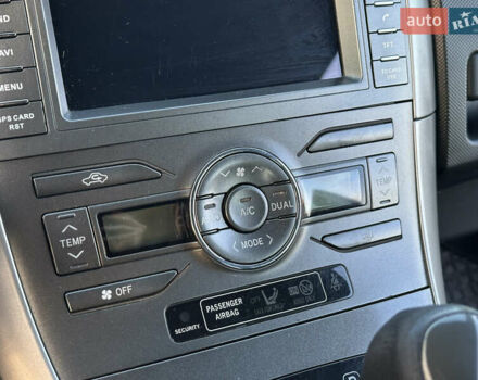 Червоний Тойота Ауріс, об'ємом двигуна 1.6 л та пробігом 85 тис. км за 8700 $, фото 62 на Automoto.ua