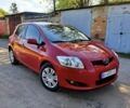 Красный Тойота Аурис, объемом двигателя 1.6 л и пробегом 223 тыс. км за 6500 $, фото 1 на Automoto.ua