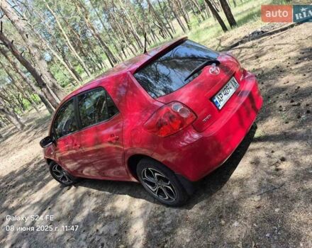Красный Тойота Аурис, объемом двигателя 1.6 л и пробегом 140 тыс. км за 6300 $, фото 11 на Automoto.ua