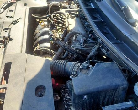 Красный Тойота Аурис, объемом двигателя 1.6 л и пробегом 150 тыс. км за 6500 $, фото 7 на Automoto.ua