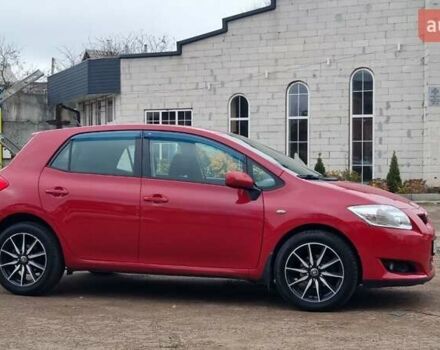 Червоний Тойота Ауріс, об'ємом двигуна 1.6 л та пробігом 176 тис. км за 7200 $, фото 4 на Automoto.ua