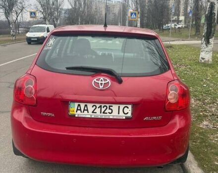 Красный Тойота Аурис, объемом двигателя 1.6 л и пробегом 80 тыс. км за 7000 $, фото 2 на Automoto.ua