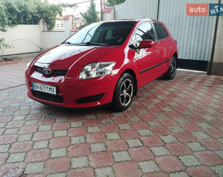 Красный Тойота Аурис, объемом двигателя 1.6 л и пробегом 112 тыс. км за 7200 $, фото 3 на Automoto.ua