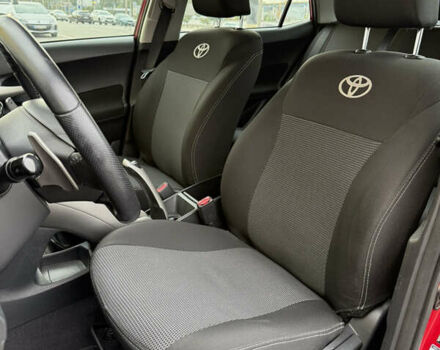 Красный Тойота Аурис, объемом двигателя 1.6 л и пробегом 181 тыс. км за 5950 $, фото 15 на Automoto.ua