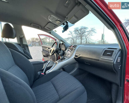 Червоний Тойота Ауріс, об'ємом двигуна 1.6 л та пробігом 85 тис. км за 8700 $, фото 44 на Automoto.ua