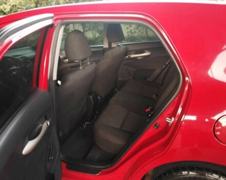 Красный Тойота Аурис, объемом двигателя 1.6 л и пробегом 112 тыс. км за 7200 $, фото 9 на Automoto.ua