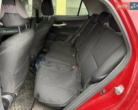 Красный Тойота Аурис, объемом двигателя 1.6 л и пробегом 200 тыс. км за 4500 $, фото 40 на Automoto.ua