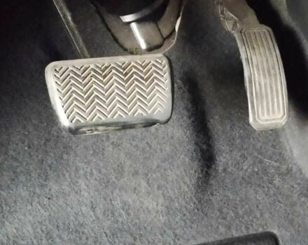 Красный Тойота Аурис, объемом двигателя 1.6 л и пробегом 112 тыс. км за 7200 $, фото 15 на Automoto.ua