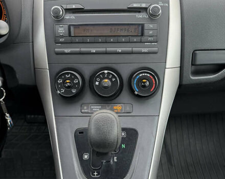 Красный Тойота Аурис, объемом двигателя 1.6 л и пробегом 181 тыс. км за 5950 $, фото 18 на Automoto.ua