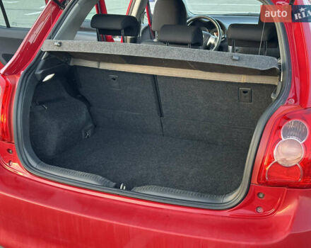 Червоний Тойота Ауріс, об'ємом двигуна 1.6 л та пробігом 85 тис. км за 8700 $, фото 29 на Automoto.ua