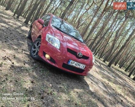 Красный Тойота Аурис, объемом двигателя 1.6 л и пробегом 140 тыс. км за 6300 $, фото 10 на Automoto.ua